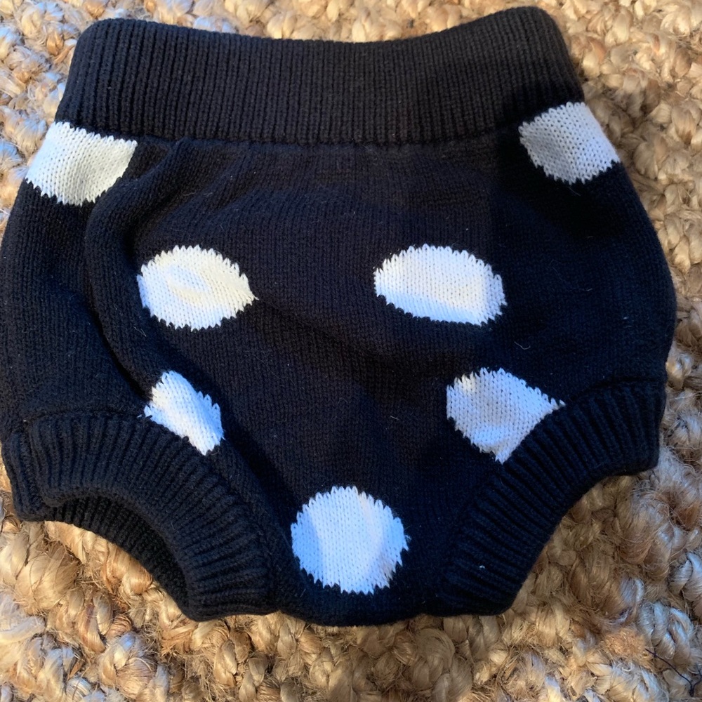 Black and white polka dot knitted bloomers